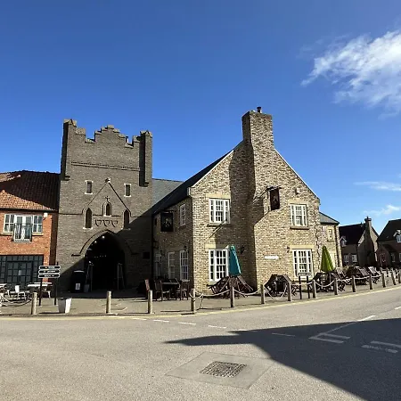 The Sandcastle - Part Of The The Bay Village With Pool, Gym And Direct Access, Pub, Restaurant, Tennis And Meadows Walks 펜션 *