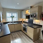The Sandcastle - Part Of The The Bay Village With Pool, Gym And Direct Access, Pub, Restaurant, Tennis And Meadows Walks Filey